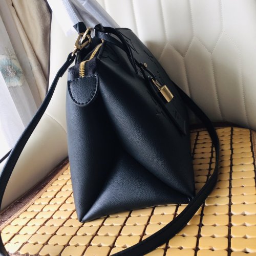 2022SS新作 Louis Vuitton ルイヴィトン レディース ショルダーバックスーパーコピー