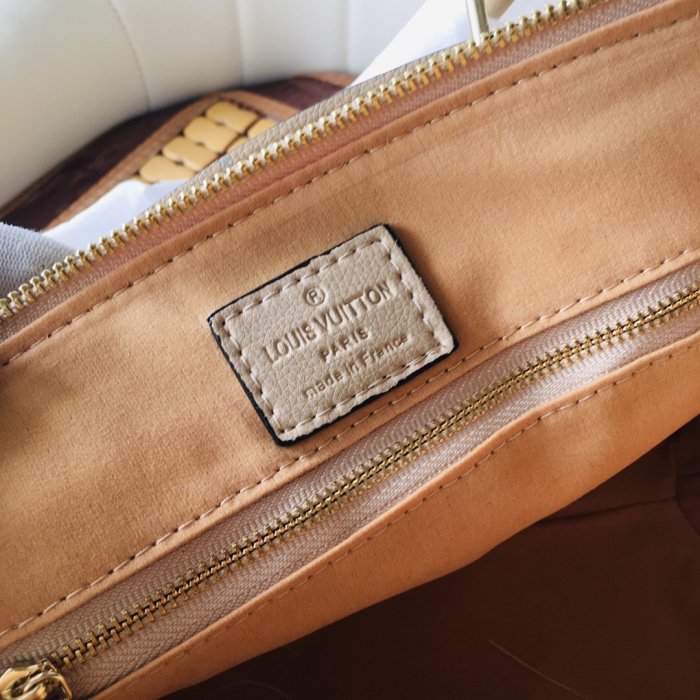 2022SS新作 Louis Vuitton ルイヴィトン レディース ショルダーバックスーパーコピー