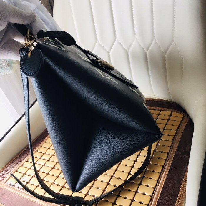 2022SS新作 Louis Vuitton ルイヴィトン レディース ショルダーバックスーパーコピー