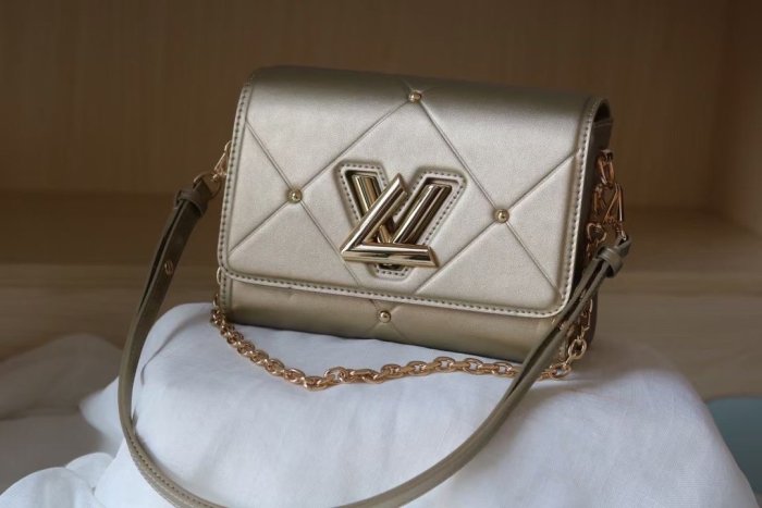 2022SS新作 Louis Vuitton ルイヴィトン レディース ショルダーバックスーパーコピー