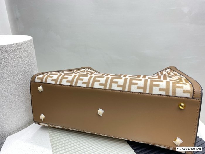 2022SS新作 FENDI フェンディ レディース ハンドバックスーパーコピー