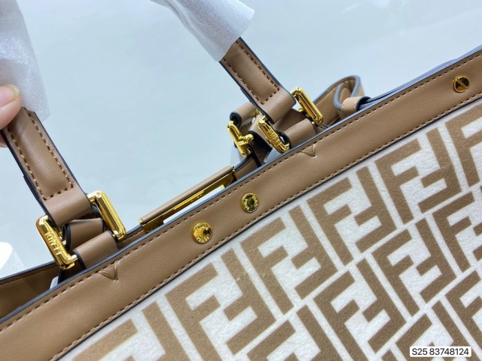2022SS新作 FENDI フェンディ レディース ハンドバックスーパーコピー