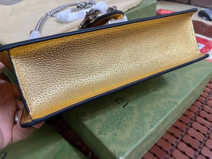 2022SS新作Gucci グッチ レディース ショルダーバックスーパーコピー