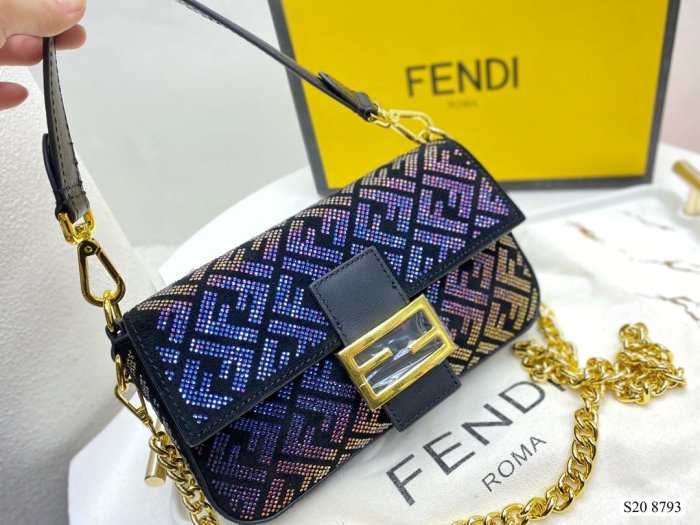 2022SS新作 FENDI フェンディ レディースショルダーバックスーパーコピー