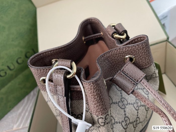 2022SS新作Gucci グッチ レディースショルダーバッグスーパーコピー