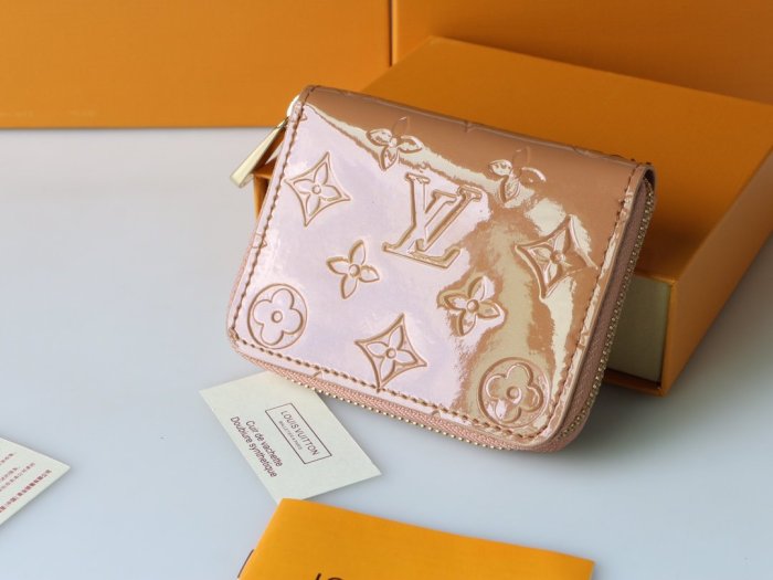2022SSルイヴィトン LOUIS VUITTON 新作通販短財布スーパーコピー