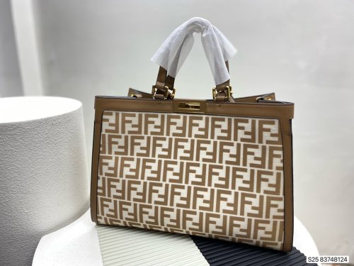 2022SS新作 FENDI フェンディ レディース ハンドバックスーパーコピー