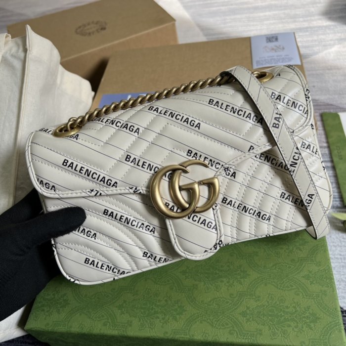2022SS新作Gucci グッチ レディース ショルダーバックスーパーコピー