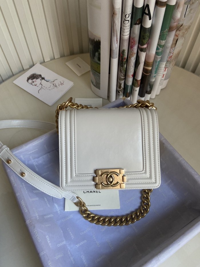 2022SS新作 シャネル Chanel ショルダーバック スーパーコピー