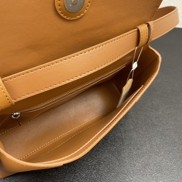 2022SS新作 Balenciaga バレンシアガ レディース ショルダーバックスーパーコピー