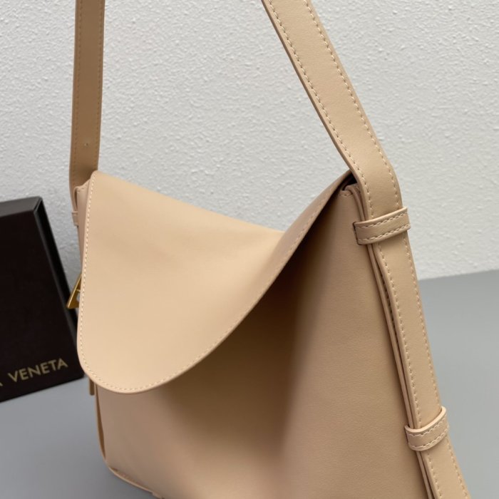 2022SS新作Bottega Venetaボッテガヴェネタレディース ショルダーバックスーパーコピー