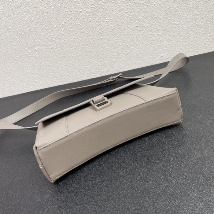 2022SS新作 Balenciaga バレンシアガ レディース ショルダーバックスーパーコピー