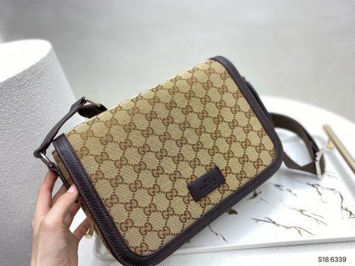 2022SS新作Gucci グッチ メンズ ハンドバックスーパーコピー