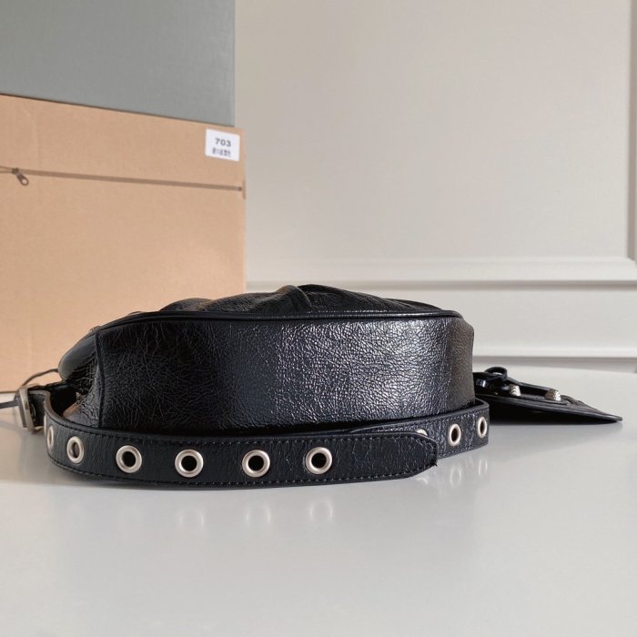 2022SS新作 Balenciaga バレンシアガ レディース ショルダーバックスーパーコピー