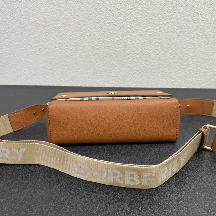 2022SS新作Burberryバーバリー レディース ショルダーバック スーパーコピー