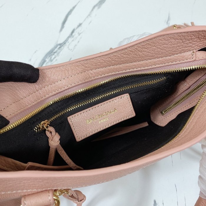 2022SS新作 Balenciaga バレンシアガ レディース ショルダーバックスーパーコピー