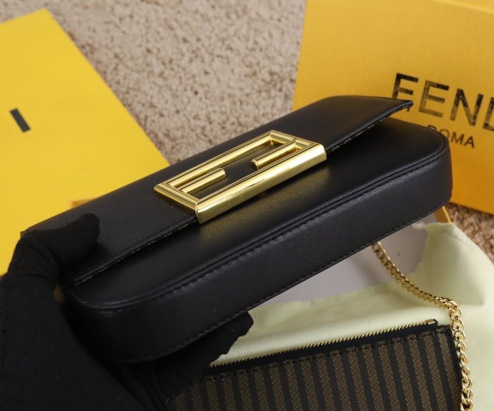 2022SS新作 FENDI フェンディ レディース ショルダーバックスーパーコピー