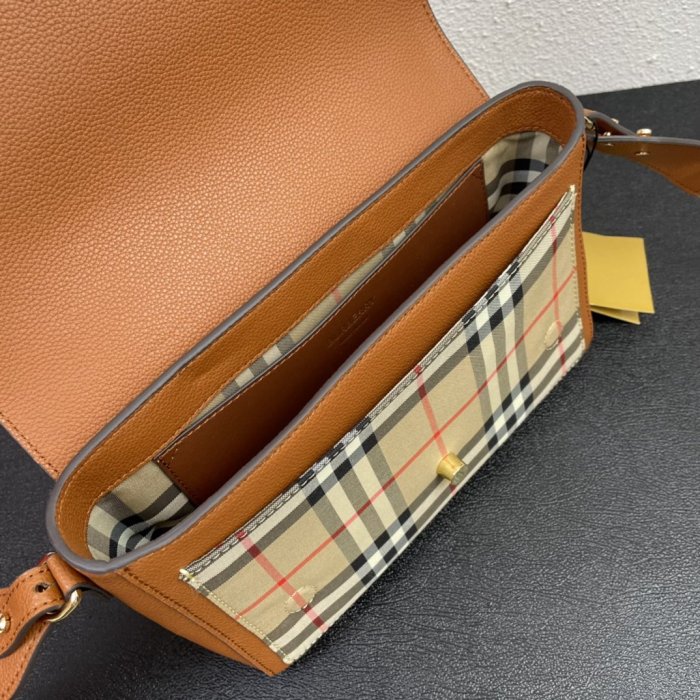 2022SS新作Burberryバーバリー レディース ショルダーバック スーパーコピー