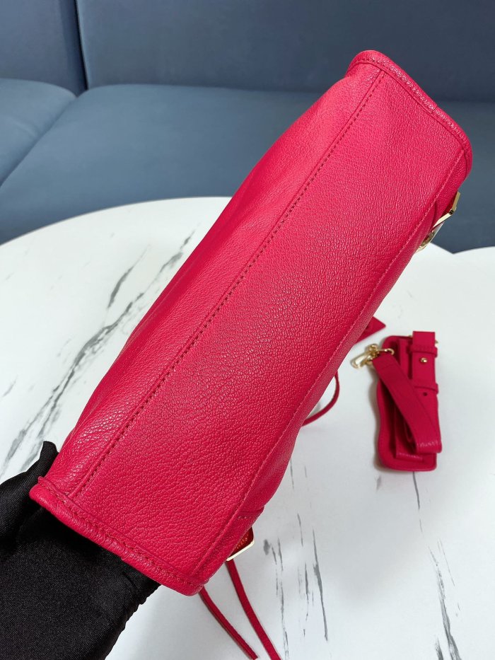 2022SS新作 Balenciaga バレンシアガ レディース ショルダーバックスーパーコピー