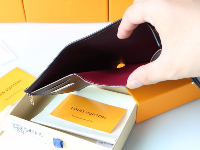 2022SSルイヴィトン LOUIS VUITTON 新作通販 短財布スーパーコピー