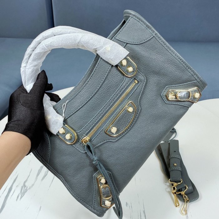 2022SS新作 Balenciaga バレンシアガ レディース ショルダーバックスーパーコピー