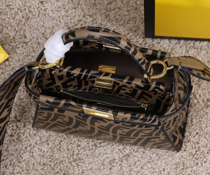 2022SS新作 FENDI フェンディ レディース ハンドバックスーパーコピー