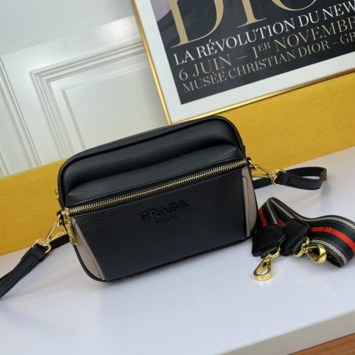 2022SS新作 Prada プラダ レディースハンドバックスーパーコピー