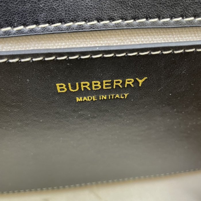 2022SS新作Burberryバーバリー レディース ショルダーバック スーパーコピー