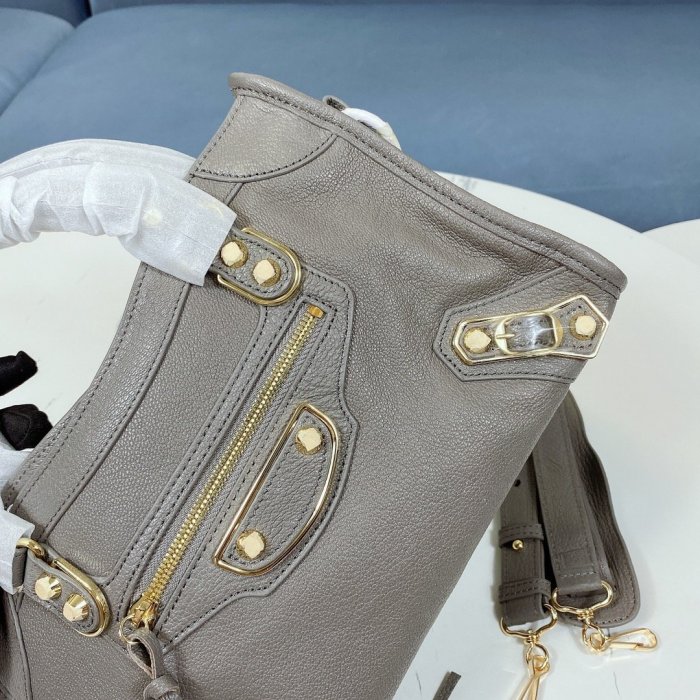 2022SS新作 Balenciaga バレンシアガ レディース ショルダーバックスーパーコピー