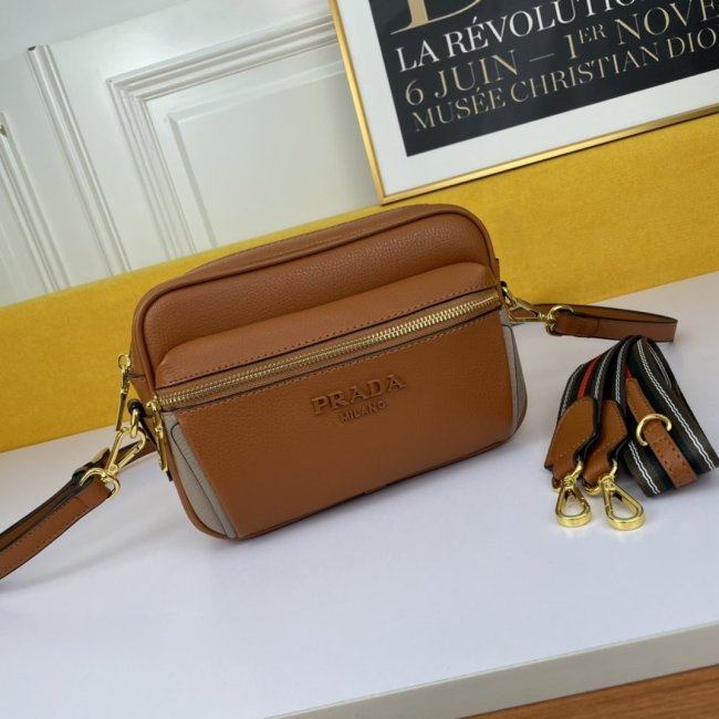 2022SS新作 Prada プラダ レディースハンドバックスーパーコピー