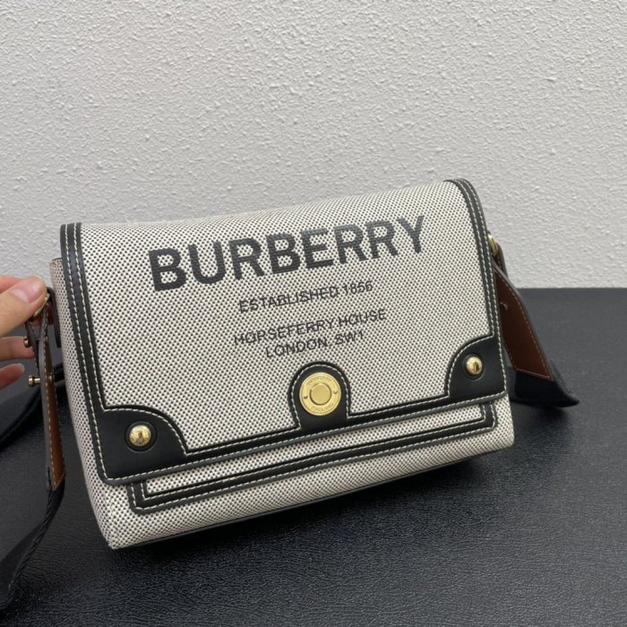 2022SS新作Burberryバーバリー レディース ショルダーバック スーパーコピー