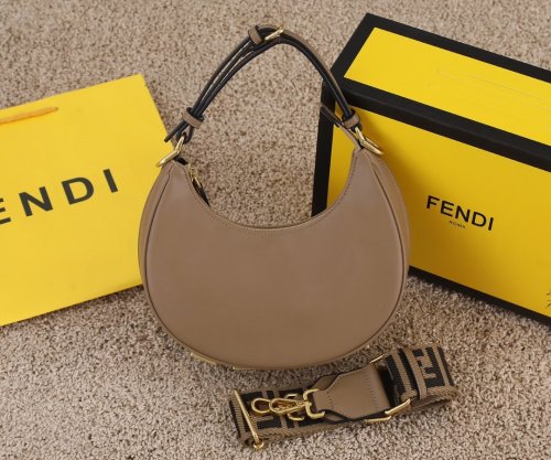 2022SS新作 FENDI フェンディ レディース ハンドバックスーパーコピー