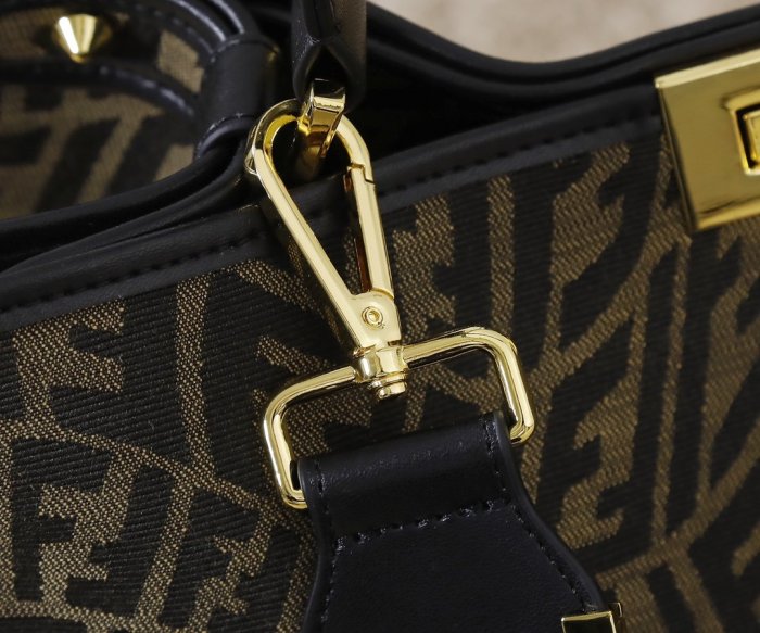 2022SS新作 FENDI フェンディ レディース ハンドバックスーパーコピー