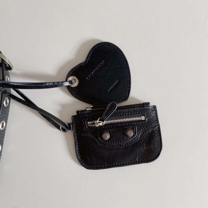 2022SS新作 Balenciaga バレンシアガ レディース ショルダーバックスーパーコピー