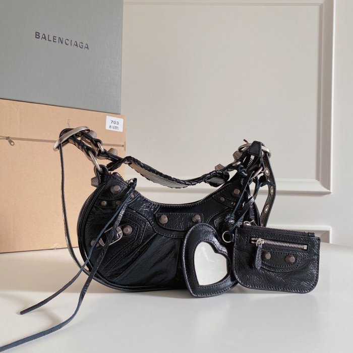 2022SS新作 Balenciaga バレンシアガ レディース ショルダーバックスーパーコピー