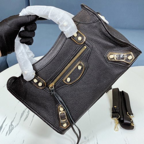 2022SS新作 Balenciaga バレンシアガ レディース ショルダーバックスーパーコピー