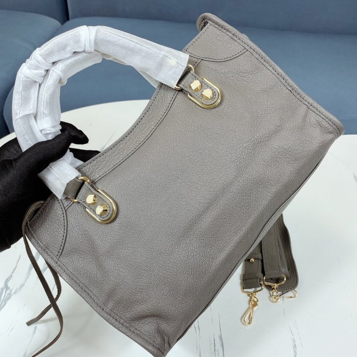2022SS新作 Balenciaga バレンシアガ レディース ショルダーバックスーパーコピー