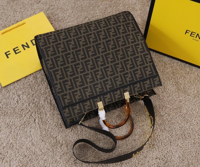2022SS新作 FENDI フェンディ レディース ハンドバックスーパーコピー