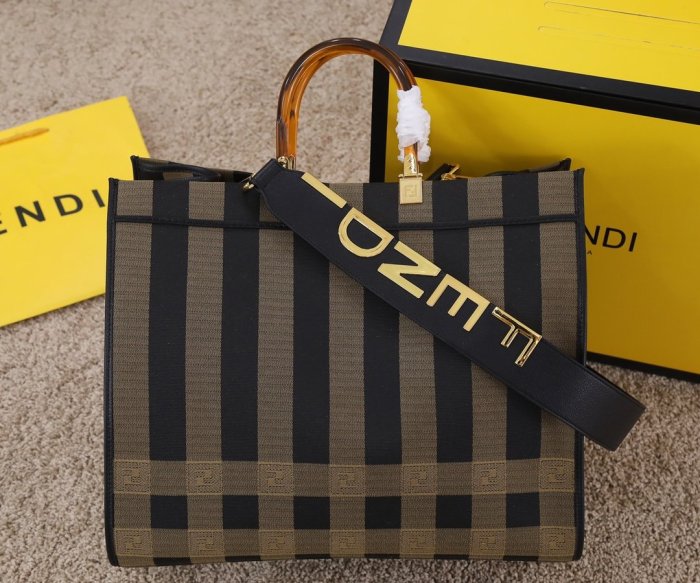 2022SS新作 FENDI フェンディ レディース ハンドバックスーパーコピー