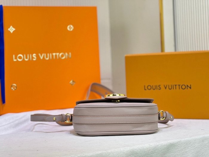 202201SS新作 Louis Vuitton ルイヴィトン レディースショルダーバッグ スーパーコピー