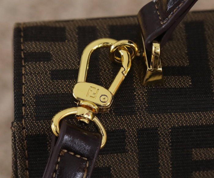 202201SS新作 FENDI フェンディ レディース ショルダーバックスーパーコピー