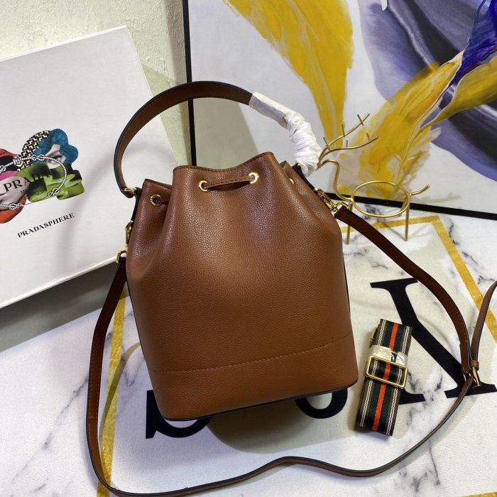 202201SS新作 Prada プラダ レディース ショルダーバックスーパーコピー