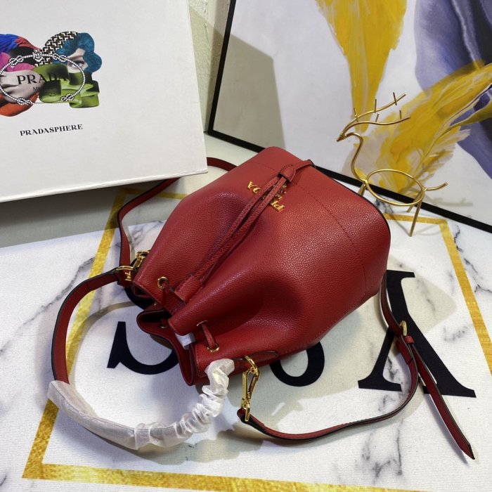 202201SS新作 Prada プラダ レディース ショルダーバックスーパーコピー