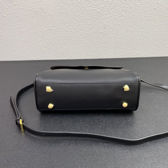 202201SS新作 Prada プラダ レディース ショルダーバックスーパーコピー