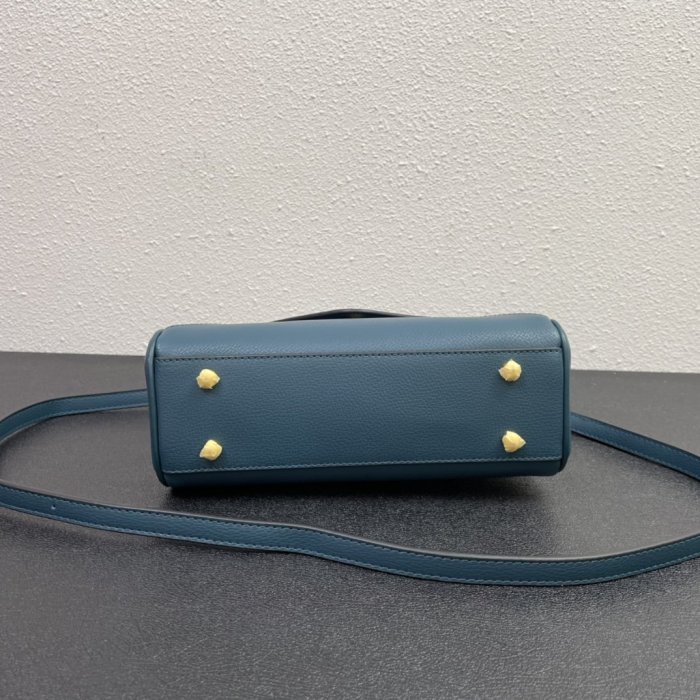 202201SS新作 Prada プラダ レディース ショルダーバックスーパーコピー