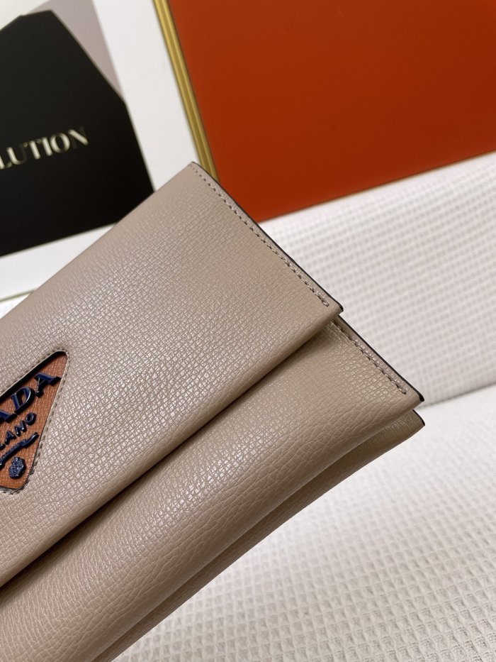 202201SS新作 Prada プラダ レディース ショルダーバックスーパーコピー
