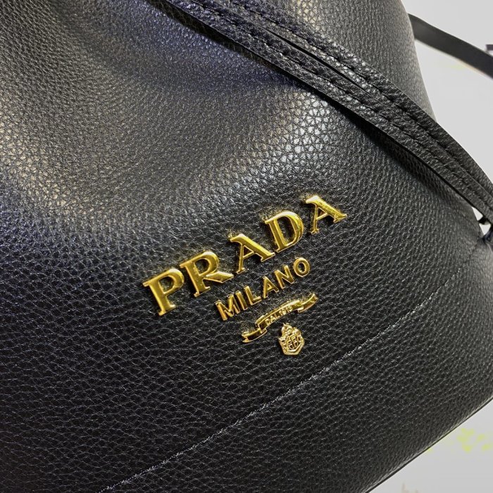 202201SS新作 Prada プラダ レディース ショルダーバックスーパーコピー
