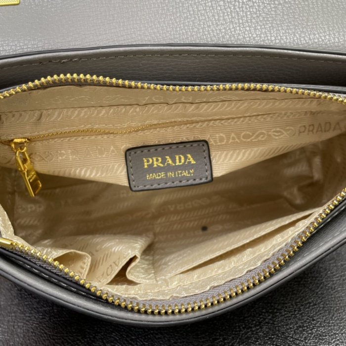 202201SS新作 Prada プラダ レディース ショルダーバックスーパーコピー