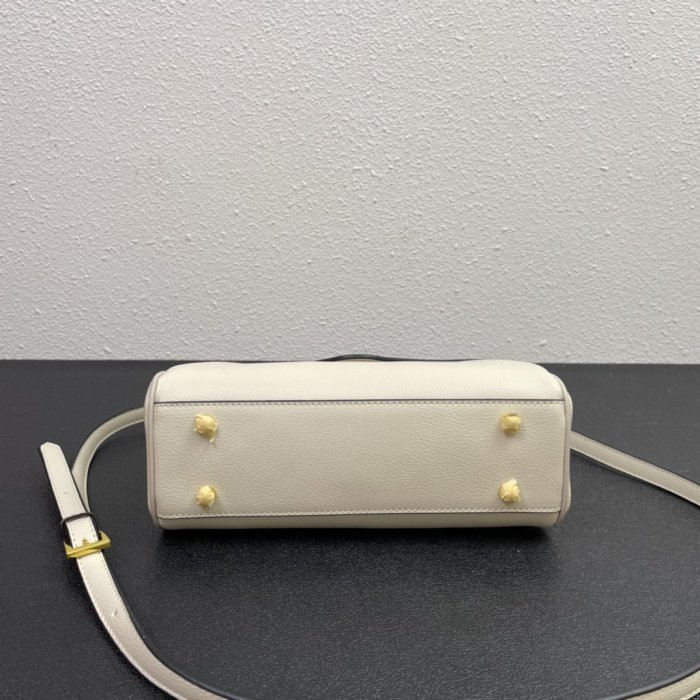 202201SS新作 Prada プラダ レディース ショルダーバックスーパーコピー
