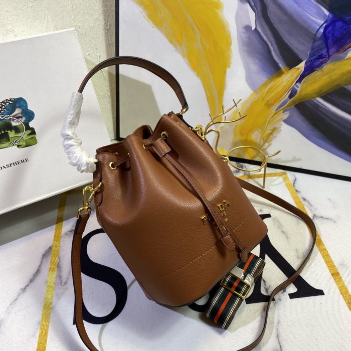 202201SS新作 Prada プラダ レディース ショルダーバックスーパーコピー